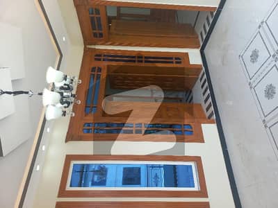فیصل ٹاؤن - ایف ۔ 18 اسلام آباد میں 5 کمروں کا 8 مرلہ مکان 90.0 ہزار میں کرایہ پر دستیاب ہے۔
