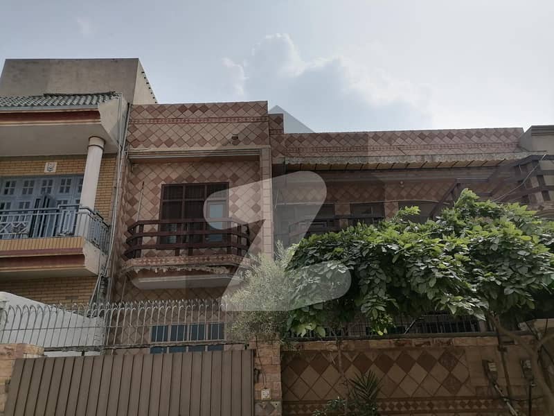 10 Marla Lower Portion For rent In Satiana Road