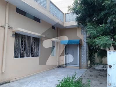 Picturesque 11 Marla House in Afshan Colony