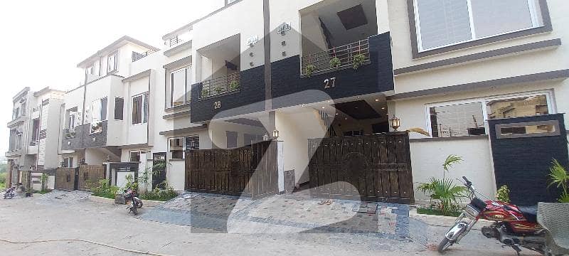 گلریز ہاؤسنگ سکیم راولپنڈی میں 4 کمروں کا 5 مرلہ مکان 1.9 کروڑ میں برائے فروخت۔
