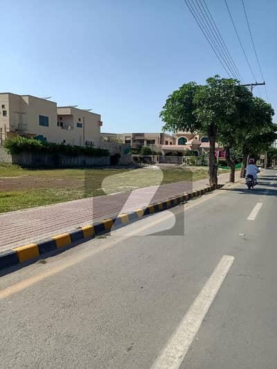150 Feet Wide Road 4 Kanal Perfect Location Plot Available For Sale In Eme Society - Block J