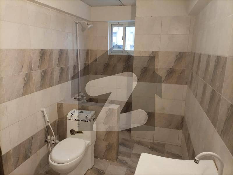 BRAND NEW FLAT AVAILABLE FOR SALE HIGHRISE BUILDING