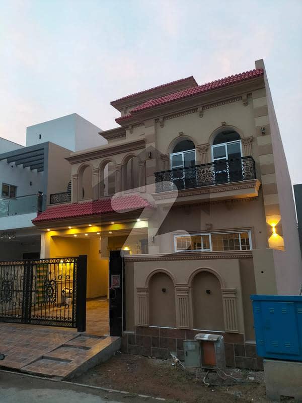10 Marla Brand New House Is Available For Rent In Sector M-2a Lake City Lahore
