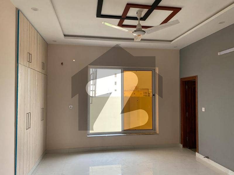 Dha Peshawar
Sector B
1 kanal fresh house available for rent
Total 7 rooms attach bath
Rent 150 fnf