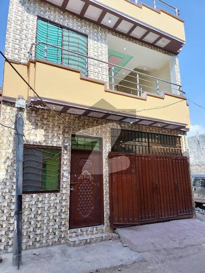 کاہنہ پل اسلام آباد میں 6 کمروں کا 5 مرلہ مکان 1.1 کروڑ میں برائے فروخت۔