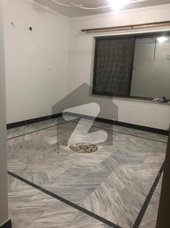 Hayatabad Ph6 Sector F6 1 Room Available For female Good Location Good Condition