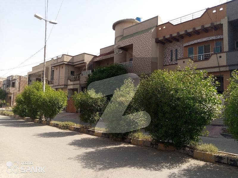 غالب سٹی فیصل آباد میں 3 مرلہ رہائشی پلاٹ 40.0 لاکھ میں برائے فروخت۔
