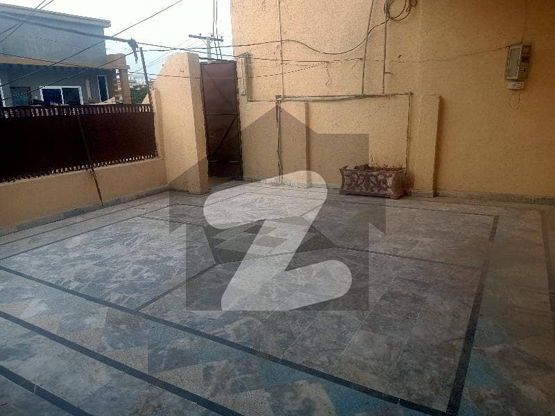 10 marla Upper portion rent home with car parking avilable phase6 sector F7