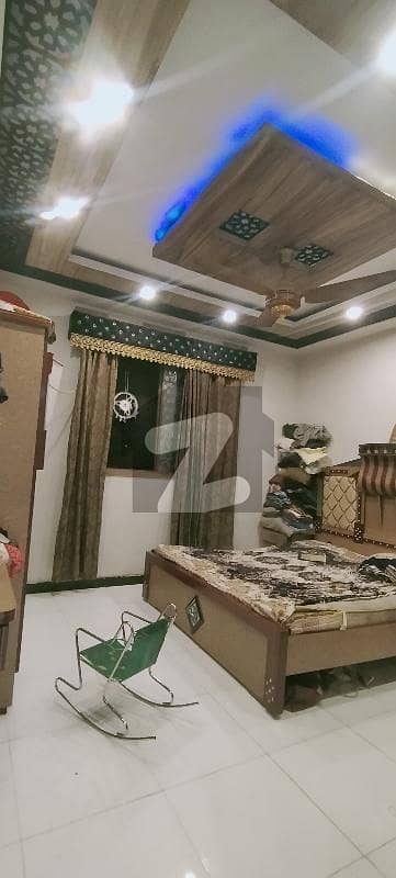 لیاقت آباد کراچی میں 4 کمروں کا 4 مرلہ زیریں پورشن 58.5 لاکھ میں برائے فروخت۔
