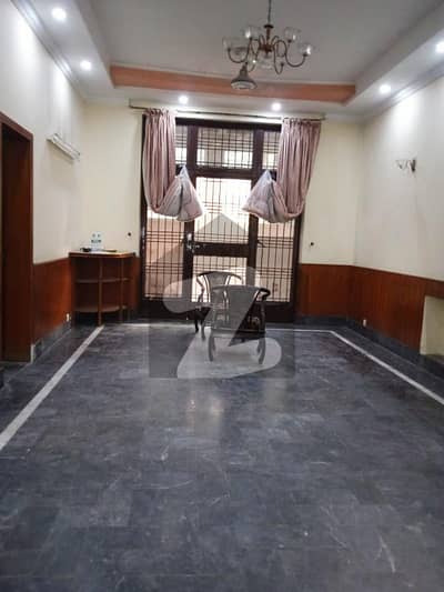 Johar Town Phase 1 - Block A2 2700 Square Feet Lower Portion Up For Rent