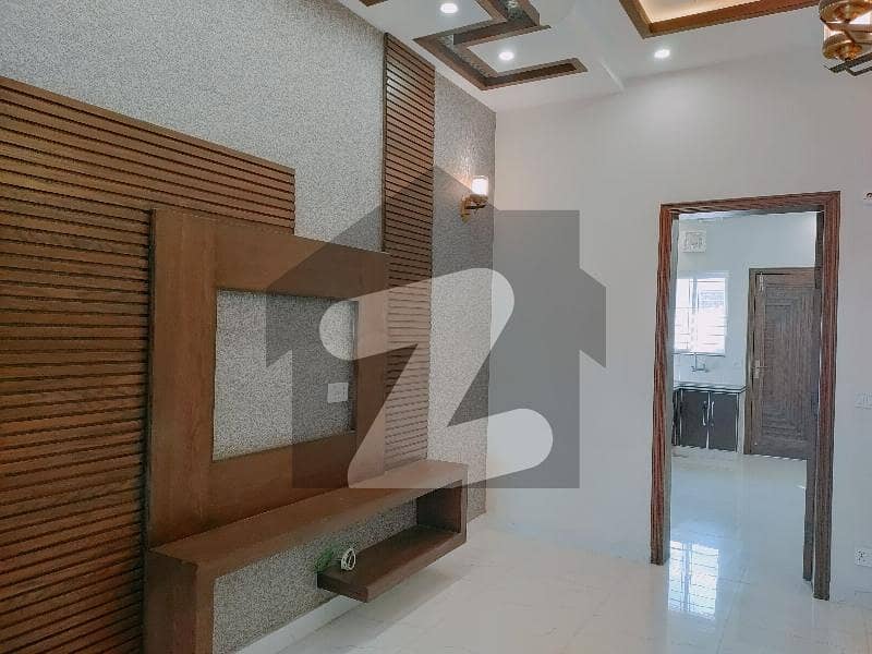 One Kanal Upper Portion Brand New Available For Rent In Paragon City