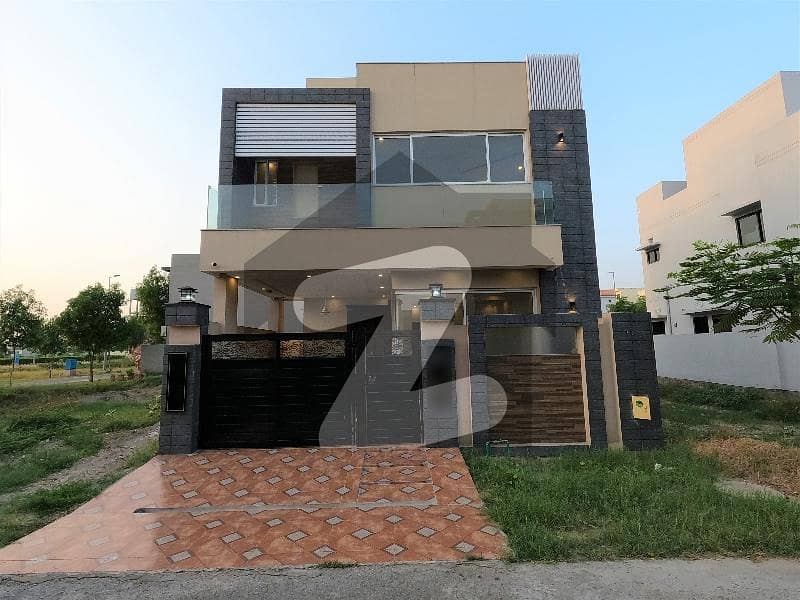 In DHA 11 Rahbar Phase 2 Extension Block M 5 Marla House For sale DHA