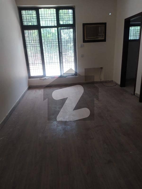 new Askari Estate offer 12 marla house independent available for rent in main cantt