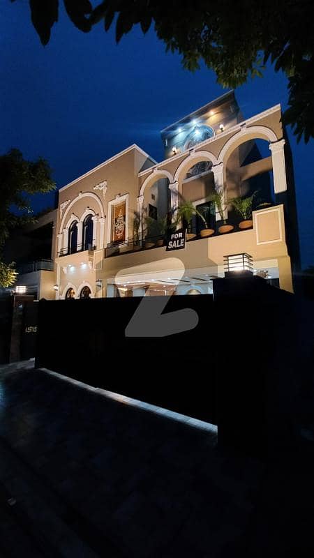Brand Beautiful 10 Marla House for Sale in M BLOCK LDA AVENUE 1