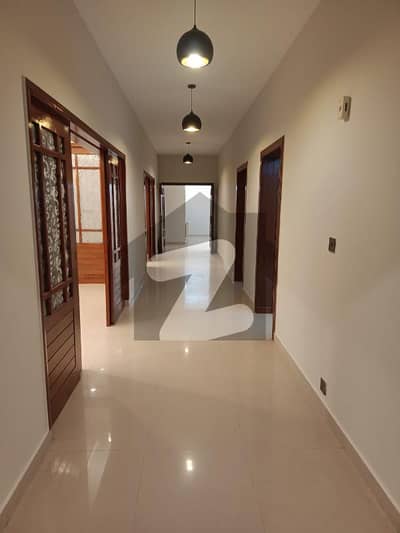 F11 Savoy Residency Beautiful Well Maintained Appartment 4Bed Attach Bath DD Lounge Kitchen Servant Qtr Coverd Area 3600sqf Price Demand 6.50