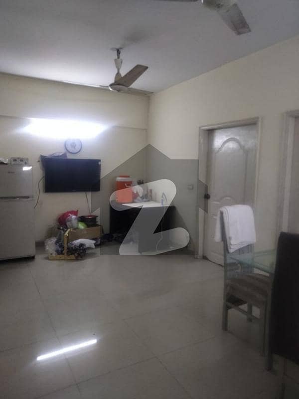 ڈی ایچ اے فیز 5 ڈی ایچ اے ڈیفینس,کراچی میں 2 کمروں کا 4 مرلہ فلیٹ 1.05 کروڑ میں برائے فروخت۔
