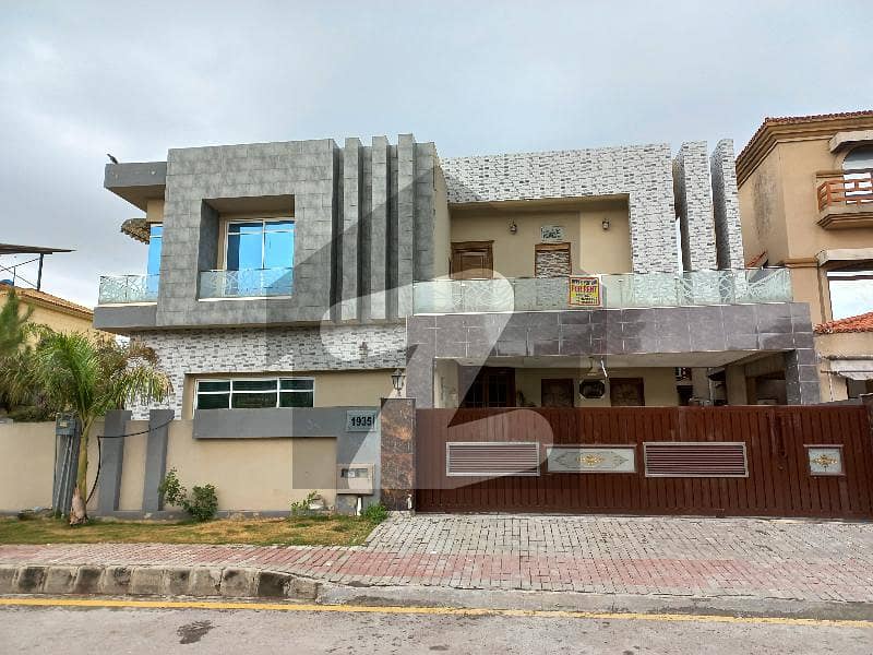 1 Kanal 6 Bedroom House For Rent in Bahria Town phase 5
