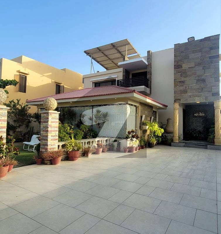 ڈی ایچ اے فیز 6 ڈی ایچ اے ڈیفینس,کراچی میں 6 کمروں کا 2 کنال مکان 22.0 کروڑ میں برائے فروخت۔
