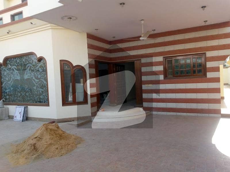 500 Yards Bungalow For Rent in Phase 5 DHA