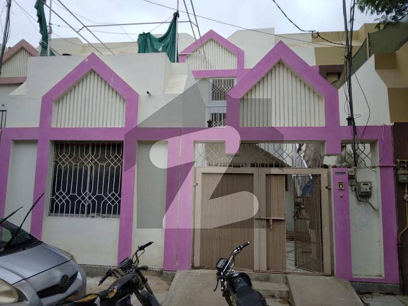 سکیم 33 کراچی میں 4 کمروں کا 5 مرلہ مکان 2.45 کروڑ میں برائے فروخت۔