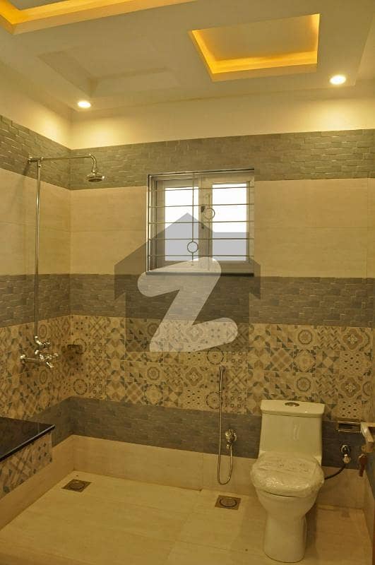 10 MARLA LIKE A BRAND NEW LOWER PORTION FOR RENT IN SHAHEEN BAHRIA TOWN LAHORE