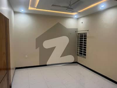 13 Marla Upper Portion Main Boulevard F Block Available For Rent