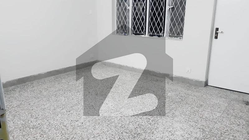 جی ۔ 9 اسلام آباد میں 4 کمروں کا 6 مرلہ مکان 1.2 لاکھ میں کرایہ پر دستیاب ہے۔ جی ۔ 9 اسلام آباد میں 4 کمروں کا 6 مرلہ مکان 1.2 لاکھ میں کرایہ پر دستیاب ہے۔
