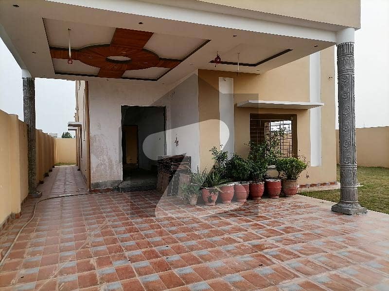 لاھور موٹروے سٹی لاہور میں 3 کمروں کا 1 کنال مکان 3.25 کروڑ میں برائے فروخت۔