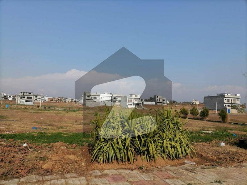 1 Kanal Semi Developed Residential Plot For Sale In P Block At Ideal Location