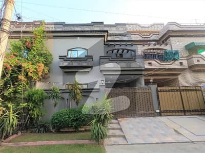 On Excellent Location 5 Marla House Available In College Road For sale
