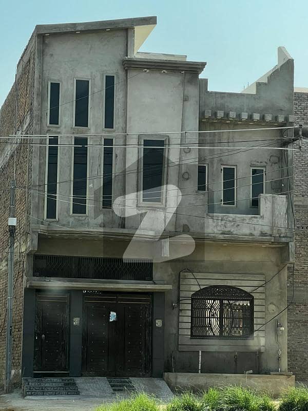 ظفر ہاؤسنگ سکیم حیدر آباد میں 6 کمروں کا 5 مرلہ مکان 95.0 لاکھ میں برائے فروخت۔