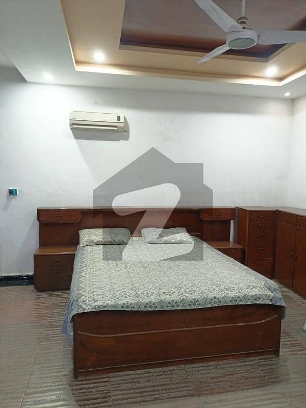 علامہ اقبال ٹاؤن ۔ کامران بلاک علامہ اقبال ٹاؤن,لاہور میں 4 کمروں کا 10 مرلہ مکان 4.5 کروڑ میں برائے فروخت۔