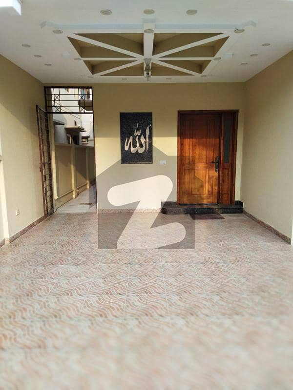 ڈریم ولاز لاہور میں 3 کمروں کا 7 مرلہ مکان 2.7 کروڑ میں برائے فروخت۔