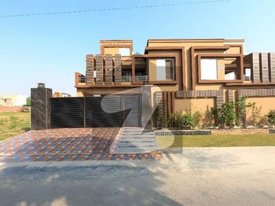 1 Kanal Prime Location House Available For Sale At B Block Nasheman Iqbal Phase 2