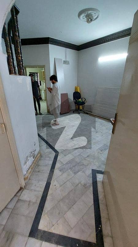 گلبرگ 2 - بلاک کیو گلبرگ 2,گلبرگ,لاہور میں 3 کمروں کا 5 مرلہ مکان 1.1 لاکھ میں کرایہ پر دستیاب ہے۔