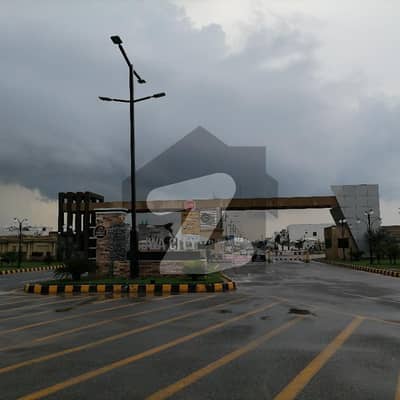 2 Marla Commercial Plot For sale In Sahiwal
