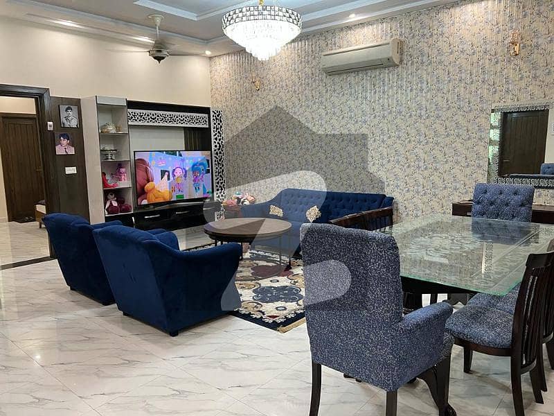 Elegant Flat available for sale in askari 11 Elegant Flat available for sale in askari 11