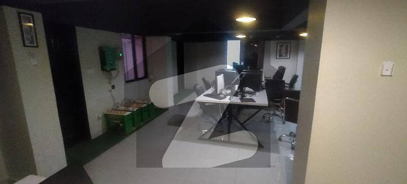 1800 sq ft mezzanine floor available for rent in jauhar block 7 main University road