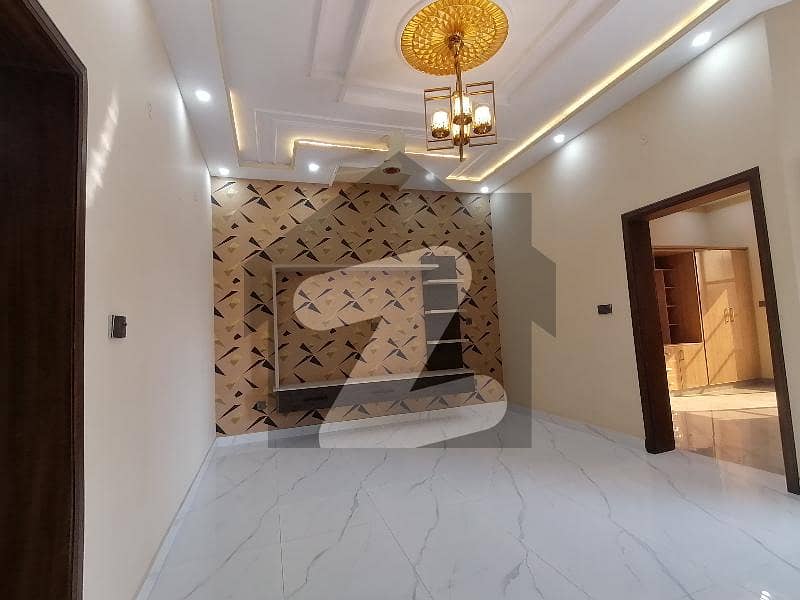 Ideally Located House Of 10 Marla Is Available For sale In Multan