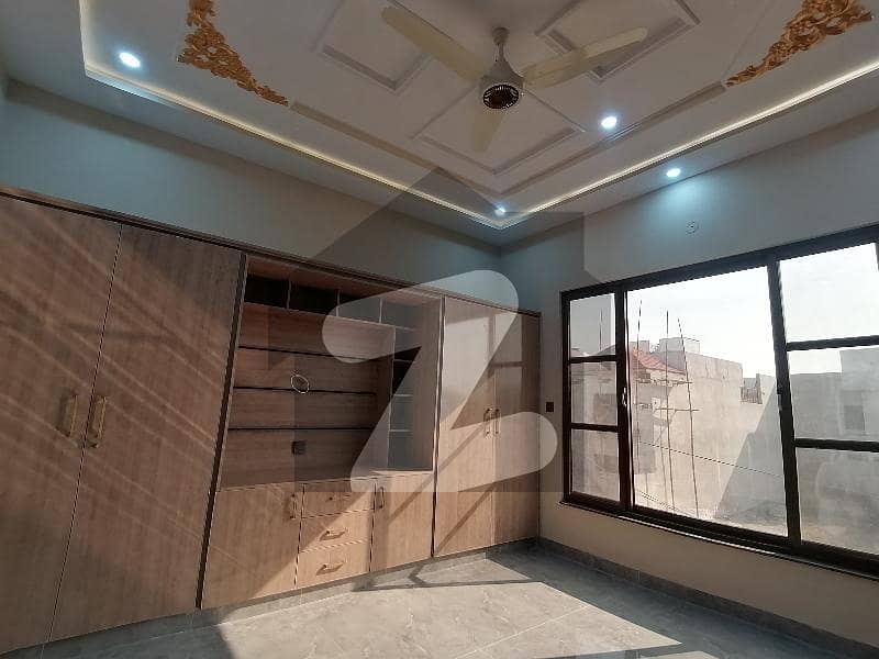 ڈریم گارڈن پرانا شجاع آباد روڈ,ملتان میں 4 کمروں کا 10 مرلہ مکان 3.0 کروڑ میں برائے فروخت۔