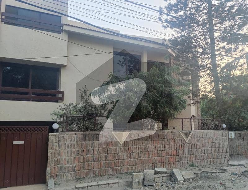 500 Sq. Yds. Well Maintained Bungalow For Sale At Khayaban-E-Sehar, DHA Phase 6