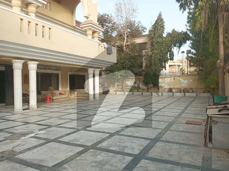1000 Square Yards Well Maintained Luxury Bungalow For Sale At B Street Dha Phase 5