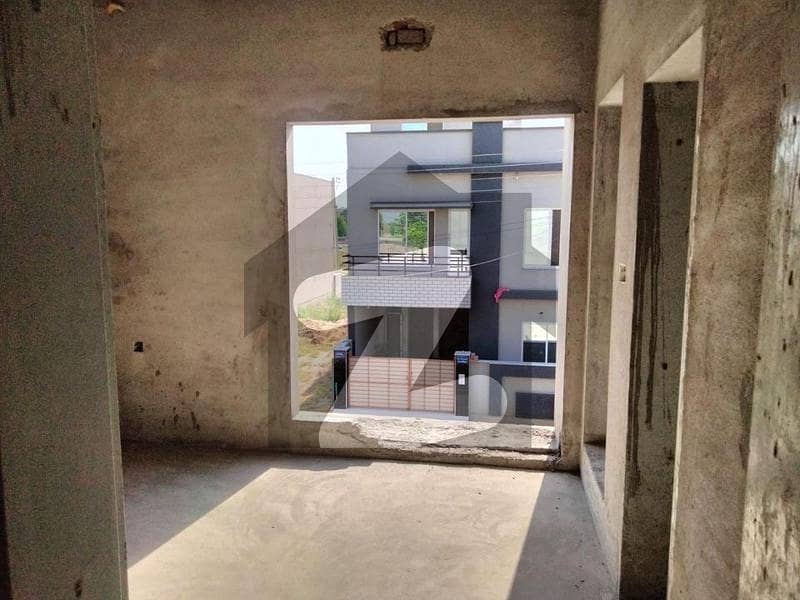 5 Marla Double Storey Grey Structure For Sale In Wapda City Faisalabad