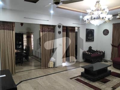 10 Marla Triple Storey House For Sale At Prime Location
