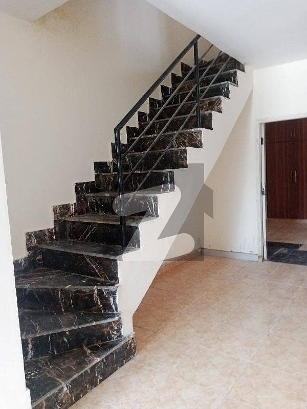 3 Marla Portion for Rent in Edenabad 3 Marla Portion for Rent in Edenabad
