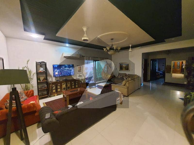 چنار باغ لاہور میں 3 کمروں کا 1 کنال مکان 2.45 کروڑ میں برائے فروخت۔