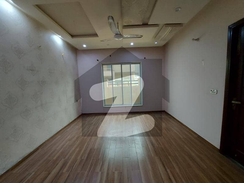 ایڈن ویلی فیصل آباد میں 3 کمروں کا 5 مرلہ مکان 50.0 ہزار میں کرایہ پر دستیاب ہے۔