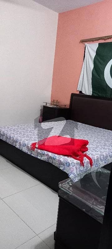 بہادر آباد گلشنِ اقبال ٹاؤن,کراچی میں 4 کمروں کا 12 مرلہ بالائی پورشن 5.5 کروڑ میں برائے فروخت۔