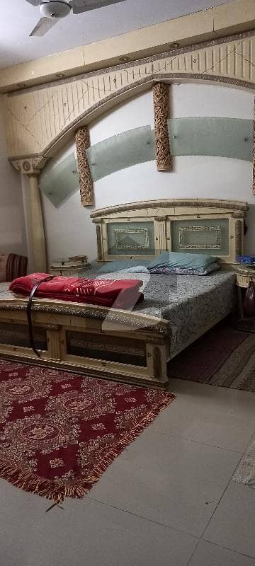 بہادر آباد گلشنِ اقبال ٹاؤن,کراچی میں 4 کمروں کا 12 مرلہ بالائی پورشن 5.5 کروڑ میں برائے فروخت۔