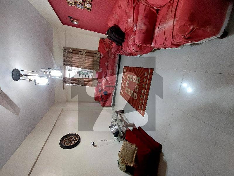 باتھ آئی لینڈ کراچی میں 3 کمروں کا 5 مرلہ فلیٹ 3.0 کروڑ میں برائے فروخت۔